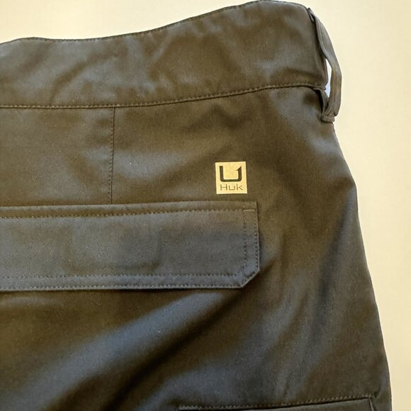 Huk Men's Fishing Shorts Outdoor Black Size XXL 6" Inseam - Picture 3 of 6